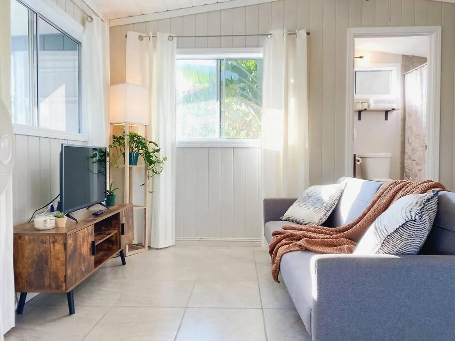 Апартаменты Pineapple Studio, Kitchenette, Private Lanai Кио 0*,  США